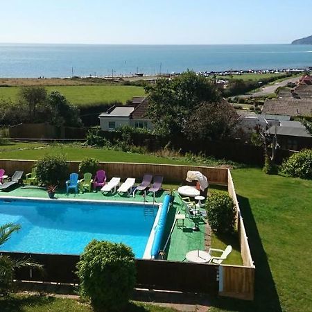 Sandown Manor Екстериор снимка