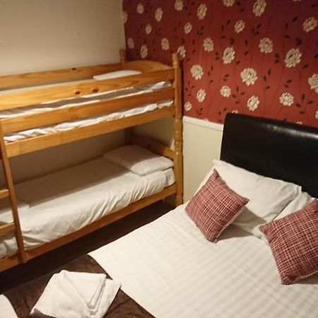 Sandown Manor Екстериор снимка