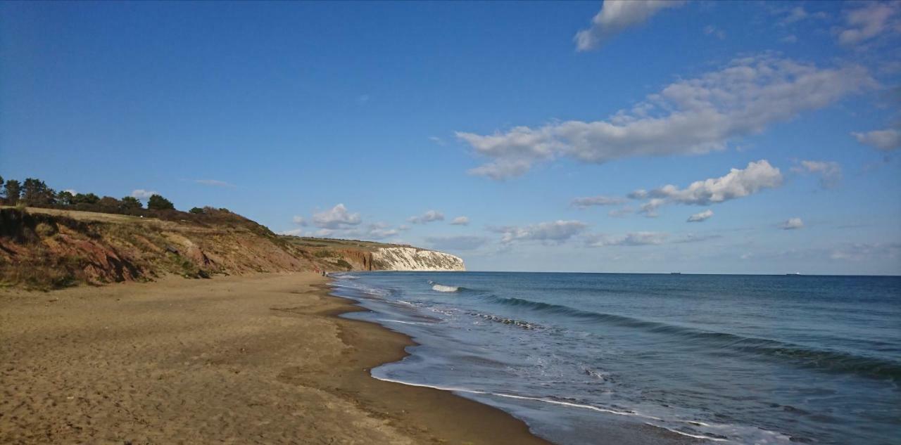 Sandown Manor Екстериор снимка